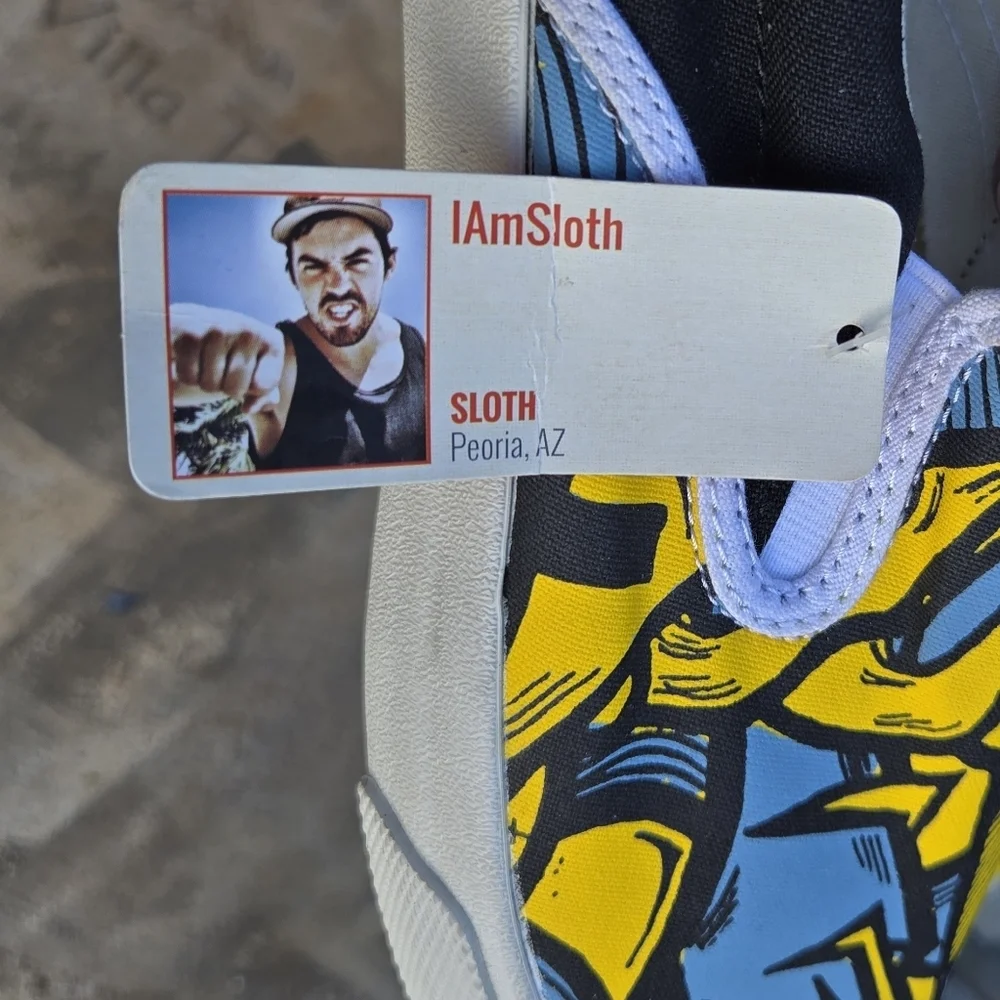 NWT Bucketfeet sz 10 Men Artist Design I AM SLOTH slip-on Shark Graffiti Limited